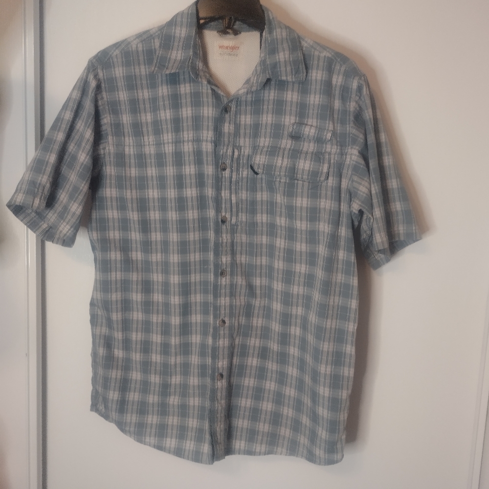 Wrangler Authentics Button Down Casual Shirt Size… - image 1